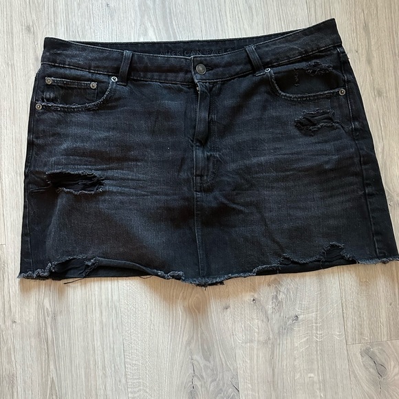 American Eagle Denim Skirt - Picture 1 of 3